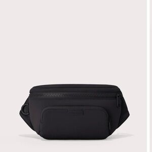 NWOT Dagne Dover JAX Large Fanny pack